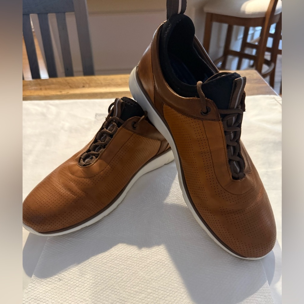 Johnston & Murphy Brown Tan Leather Slip-On Sneakers